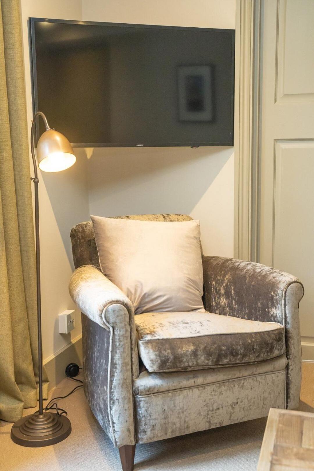 The Swan Inn Chiddingfold Ruang foto